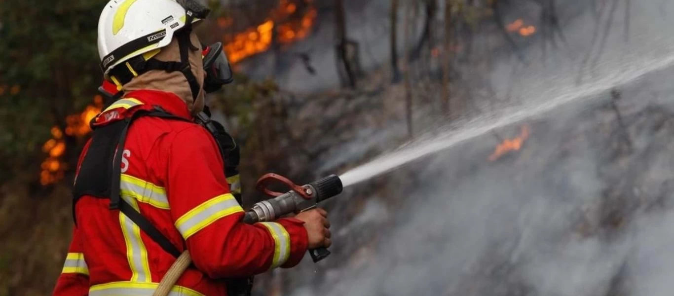 Πορτογαλία: Πυροσβέστης έχασε την «μάχη» με την ζωή σε δασική πυρκαγιά